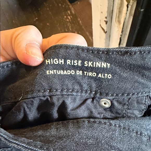 Universal Thread Women's Dark Black Skinny Jeans High Rise - Picture 7 of 7